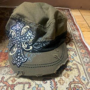 leader dark green hat